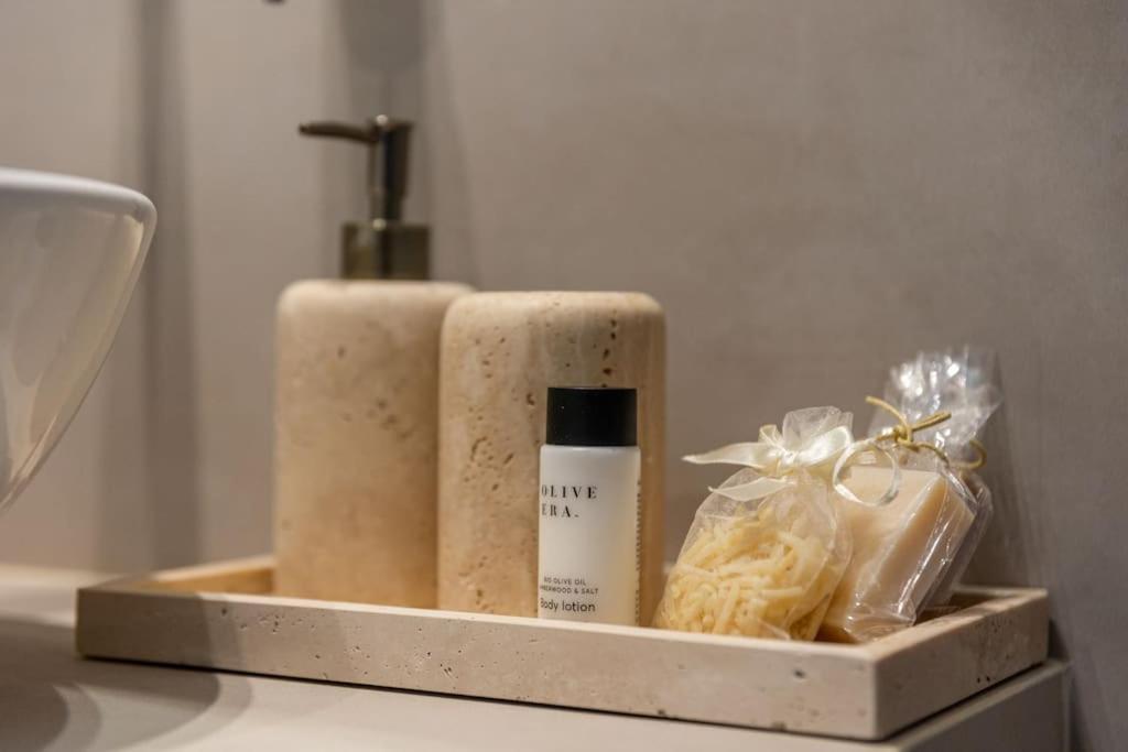 The 'boho Chic' Of Koukaki Apartamento